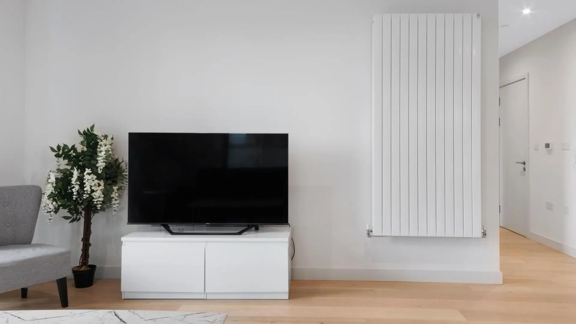 Excel 2 Bedroom Apartment Near City Aiport And O2 Arena London