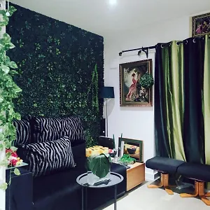 Uttsav Green - Affordable Zone 3 - Accessible Public Transport London